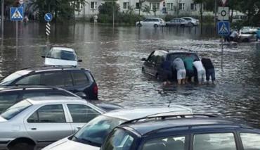 В ЖКХ и МЧС рассказали о последствиях прошедшего ливня в Бресте 